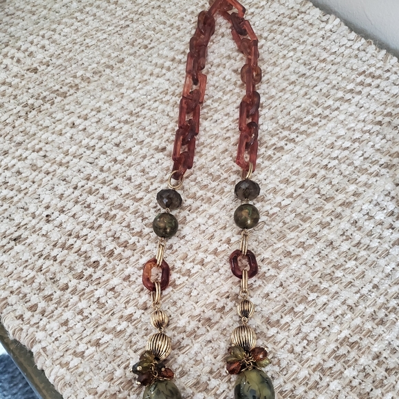 Necklace - Picture 4 of 8